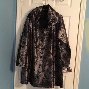 NWT Lindi XL Reversible Rain Coat